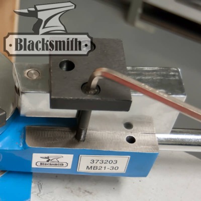Универсальный ручной гибочный инструмент Blacksmith MB21-30 (Китай) - вид 1 миниатюра