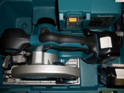 Аккумуляторная дисковая пила Makita BSS610RFE (BSS 610 RFE) - вид 3 миниатюра