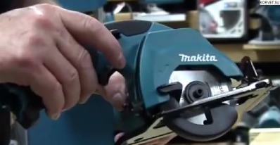 Аккумуляторная дисковая пила Makita HS300DZ (HS 300 DZ) - вид 1 миниатюра