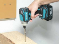 Аккумуляторный ударный шуруповерт Makita BTD147RFE (BTD 147 RFE) - вид 2 миниатюра