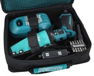 Аккумуляторная отвертка Makita TD021DSE (TD 021 DSE) - вид 1 миниатюра