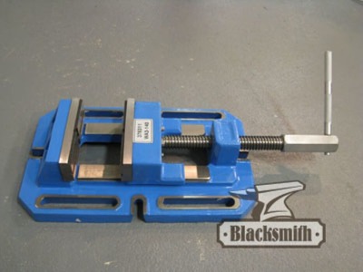 Станочные тиски неповоротные Blacksmith WA3-140 - вид 1 миниатюра